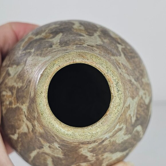 Handcrafted Pottery Vase With Earthy Brown Beige Marbled Design Signed GB - Picture 6 of 8